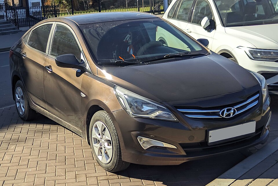 Фото модели Hyundai Solaris 1.4; цвет и комплектация могут отличаться, это не автомобиль компании
